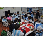 Los más pequeños celebraron el DIA DE LA BANDERA